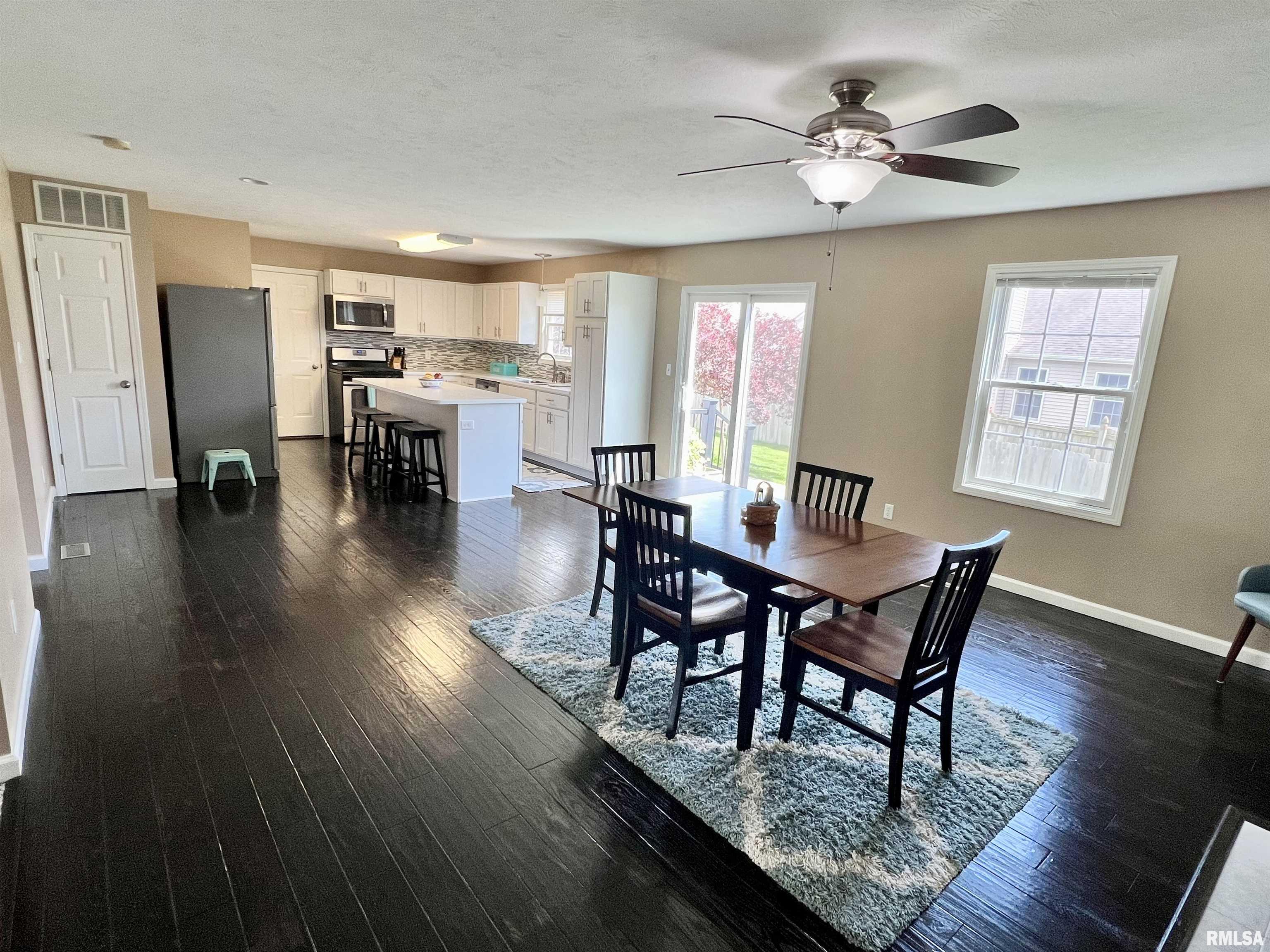 3804 Carney Boulevard Springfield, IL 62712 - Photo 9 of 39 Gallery Image 9