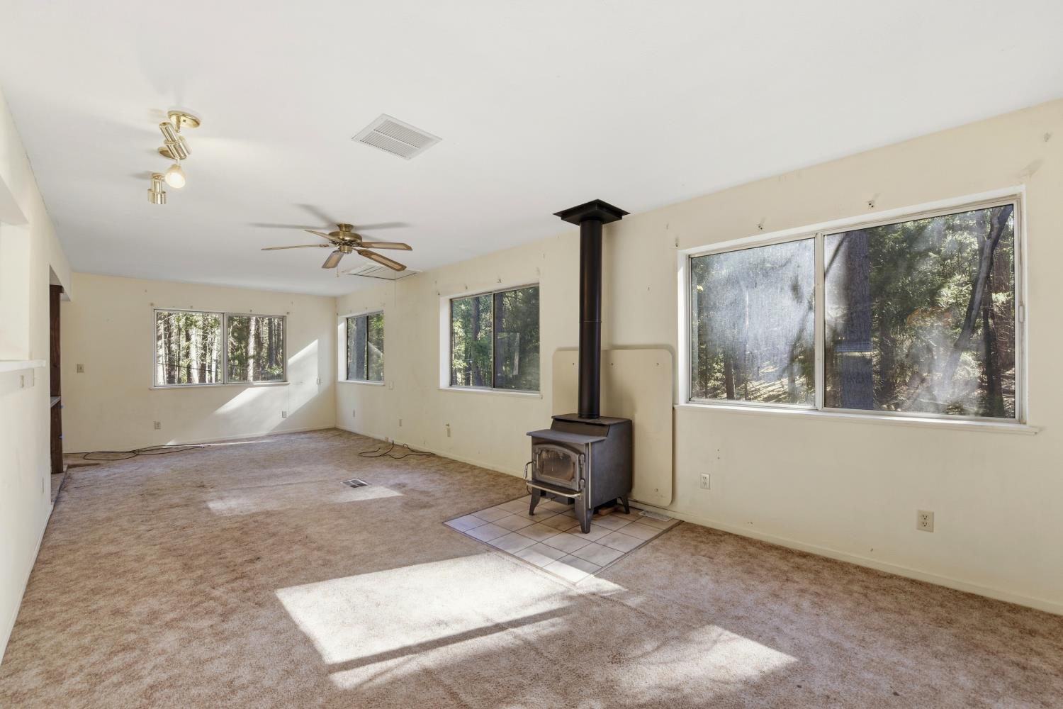 5960 Juarez Road Placerville, CA 95667 - Photo 7 of 40