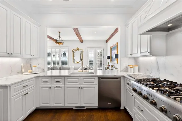 $1,500,000 | 2832 Paces Lookout Lane Southeast, Atlanta, GA 30339