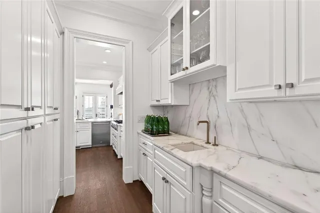 $1,500,000 | 2832 Paces Lookout Lane Southeast, Atlanta, GA 30339