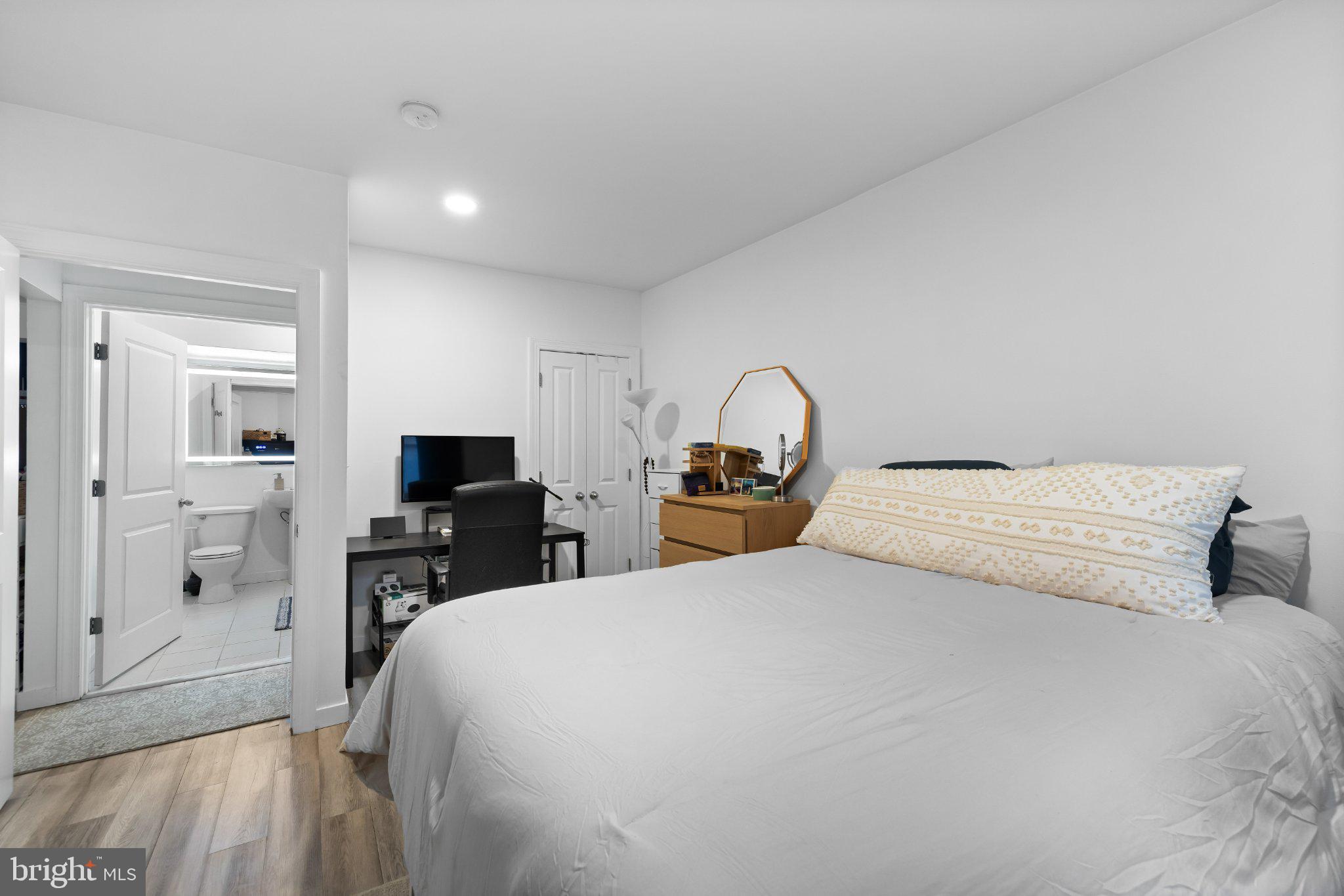 511 South Bond Street, Unit 107 Baltimore, MD 21231 - Photo 16 of 18