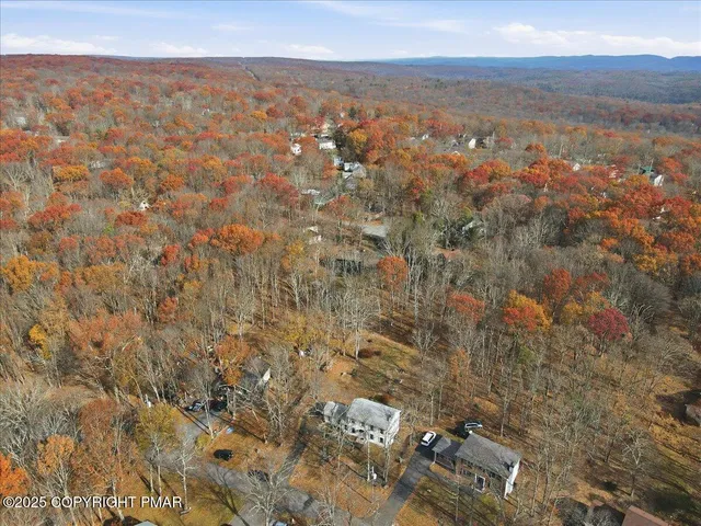 $379,000 | 2312 Cramer Court, Bushkill, PA 18324