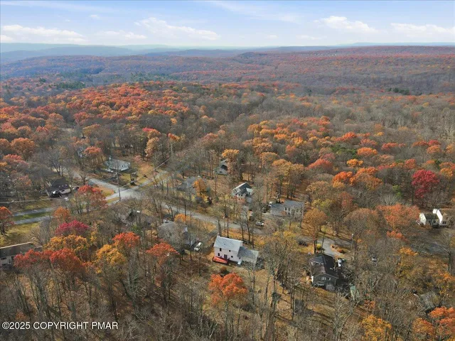 $379,000 | 2312 Cramer Court, Bushkill, PA 18324