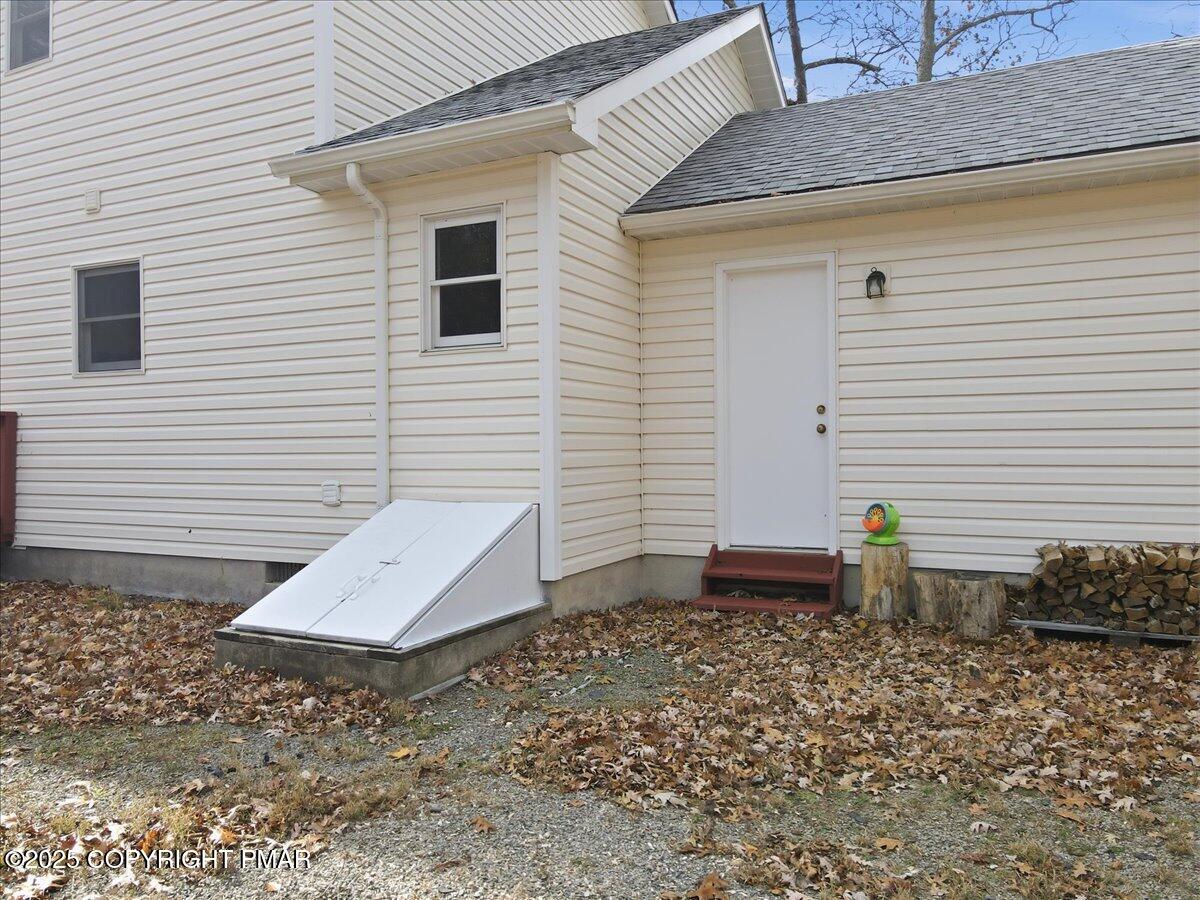 2312 Cramer Court Bushkill, PA 18324 - Photo 85 of 107 085-161_Photo Nov 07 2025, 11 29 04 AM