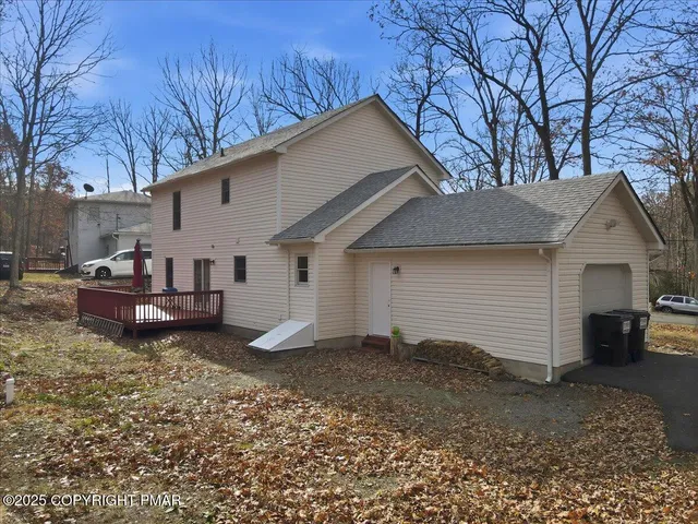 $379,000 | 2312 Cramer Court, Bushkill, PA 18324