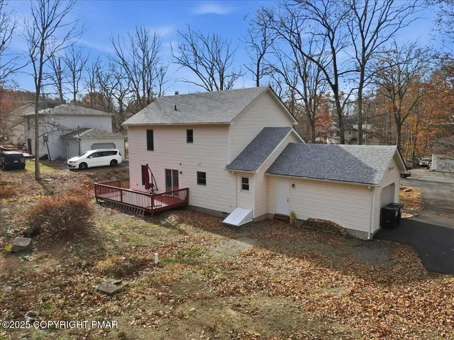 $379,000 | 2312 Cramer Court, Bushkill, PA 18324