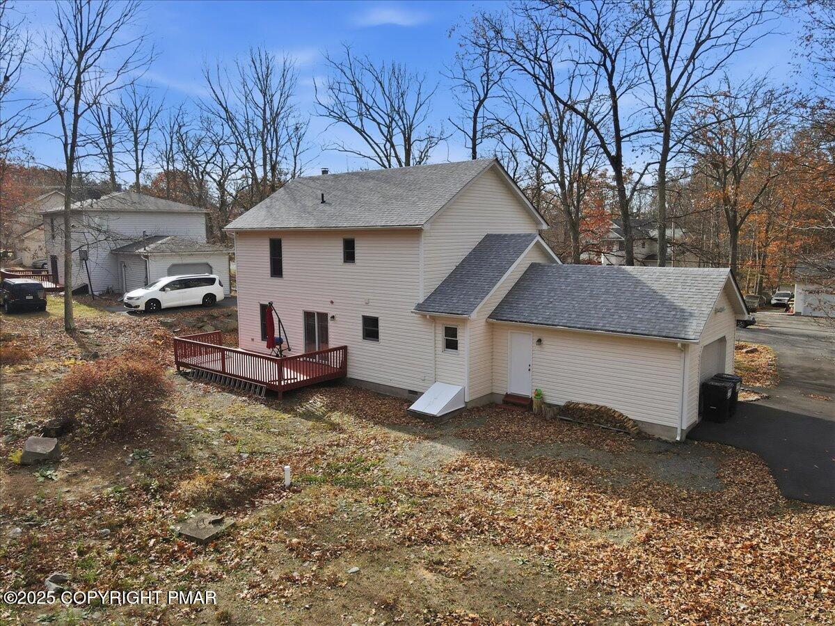 2312 Cramer Court Bushkill, PA 18324 - Photo 88 of 107 a house view with a backyard space