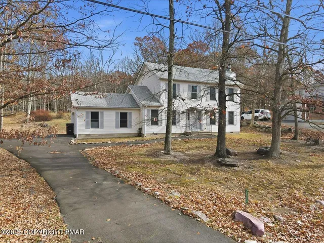 $379,000 | 2312 Cramer Court, Bushkill, PA 18324