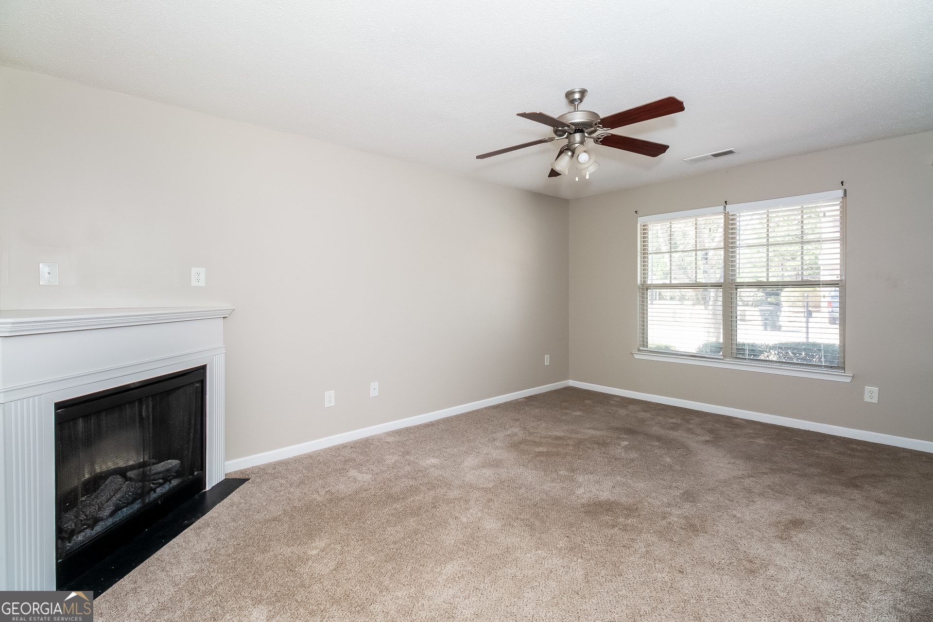 3034 Broadleaf Trail Road Fairburn, GA 30213 - Photo 3 of 17