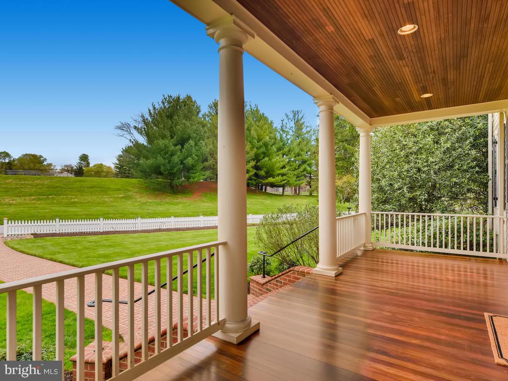 1717 Thornton Ridge Road Towson, MD 21204 - Photo 2 of 49 Gracious entry with Brazilian walnut decking
