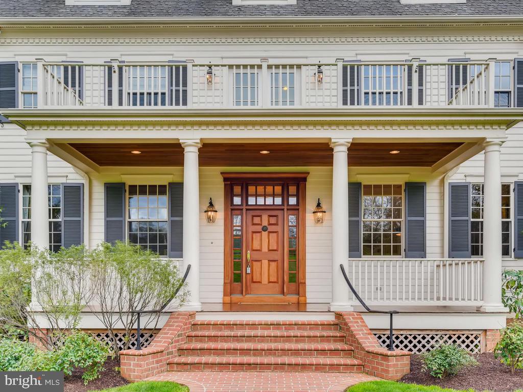 1717 Thornton Ridge Road Towson, MD 21204 - Photo 3 of 49 Master craftsmanship and custom details