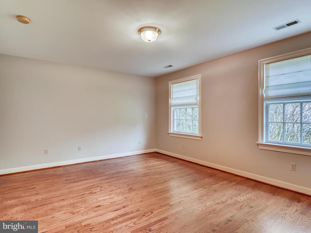 1717 Thornton Ridge Road Towson, MD 21204 - Photo 23 of 49 Bedroom 2
