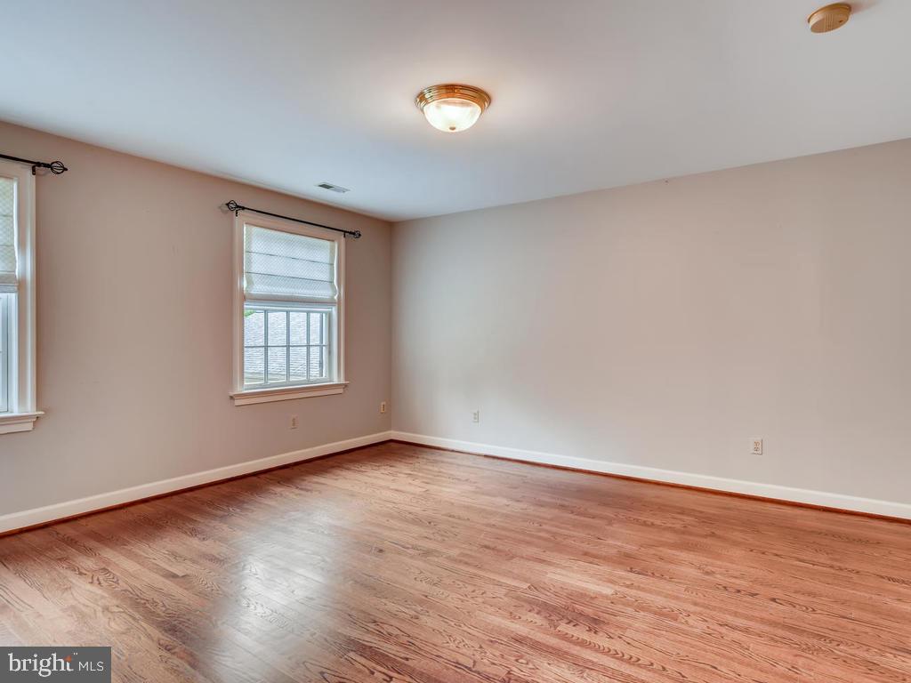 1717 Thornton Ridge Road Towson, MD 21204 - Photo 31 of 49 Bedroom 5