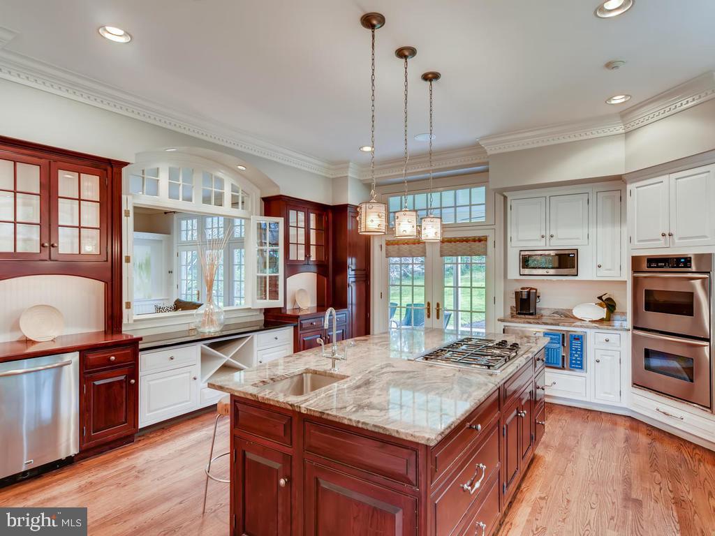 1717 Thornton Ridge Road Towson, MD 21204 - Photo 9 of 49 Kitchen