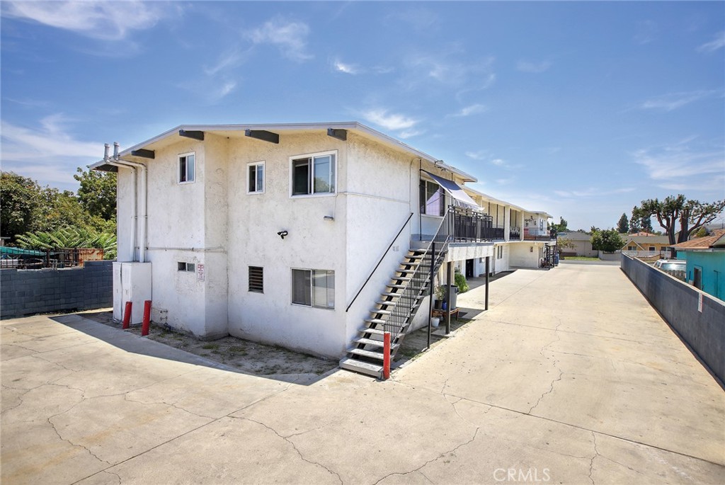 8219 2nd Street Paramount, CA 90723 - Photo 3 of 8