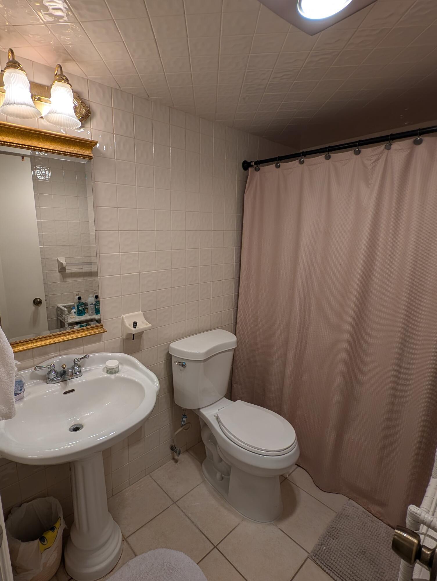 436 Markham R, Unit 436 Deerfield Beach, FL 33442 - Photo 14 of 17 PXL_20241017_180742831