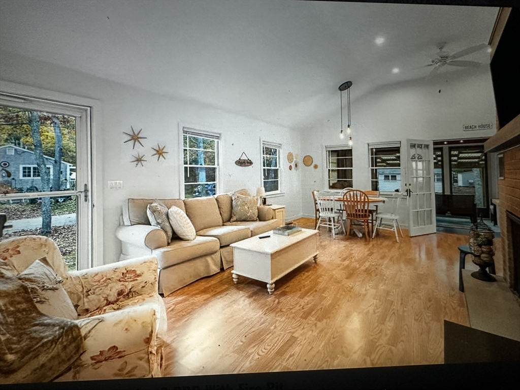 47 Cappawack Road Mashpee, MA 02649 - Photo 3 of 11
