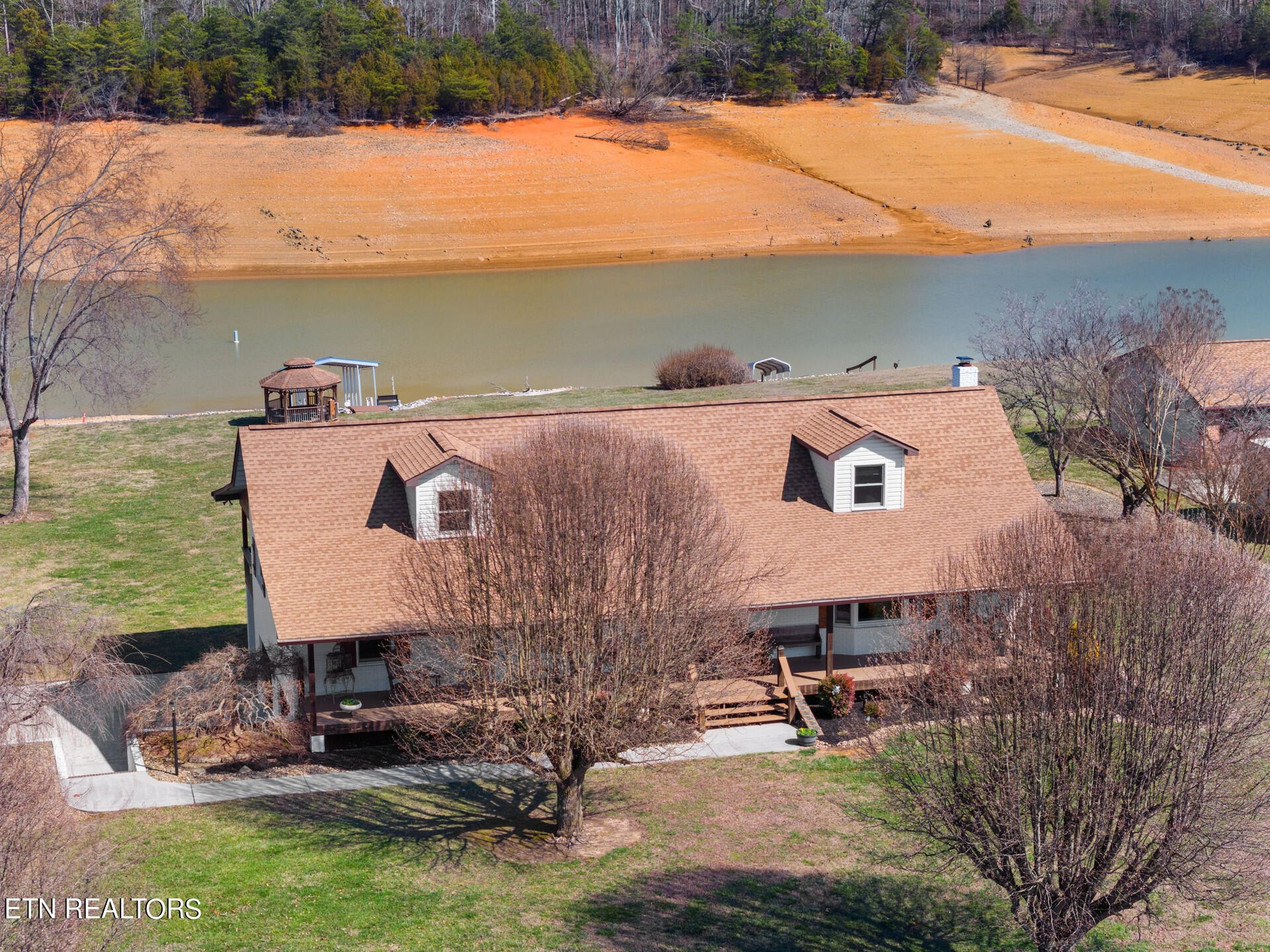 1708 Doc Terry Road Dandridge, TN 37725 - Photo 54 of 60 Gallery Image 54