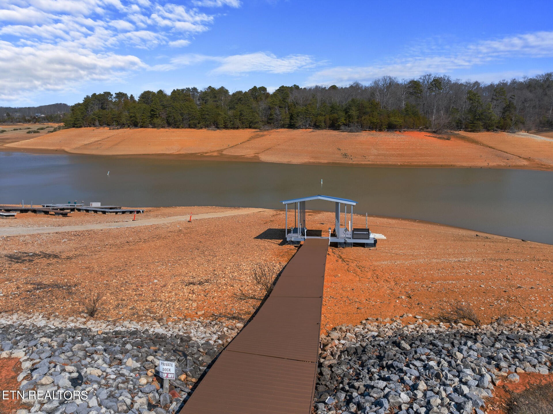 1708 Doc Terry Road Dandridge, TN 37725 - Photo 56 of 60 Gallery Image 56