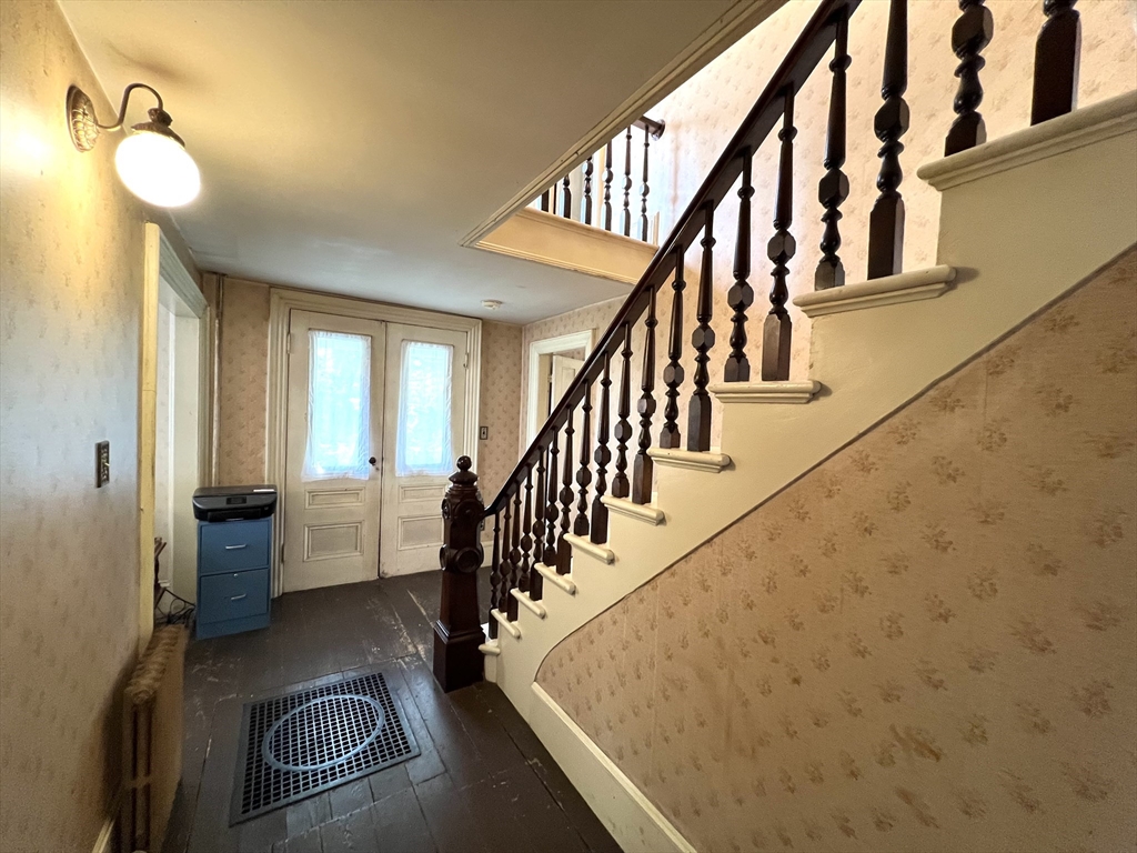 23 Millbury Road Oxford, MA 01540 - Photo 18 of 42 Gallery Image 18