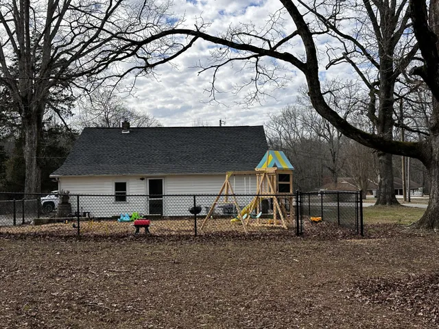 $175,000 | 8070 County Road 94, Killen, AL 35645