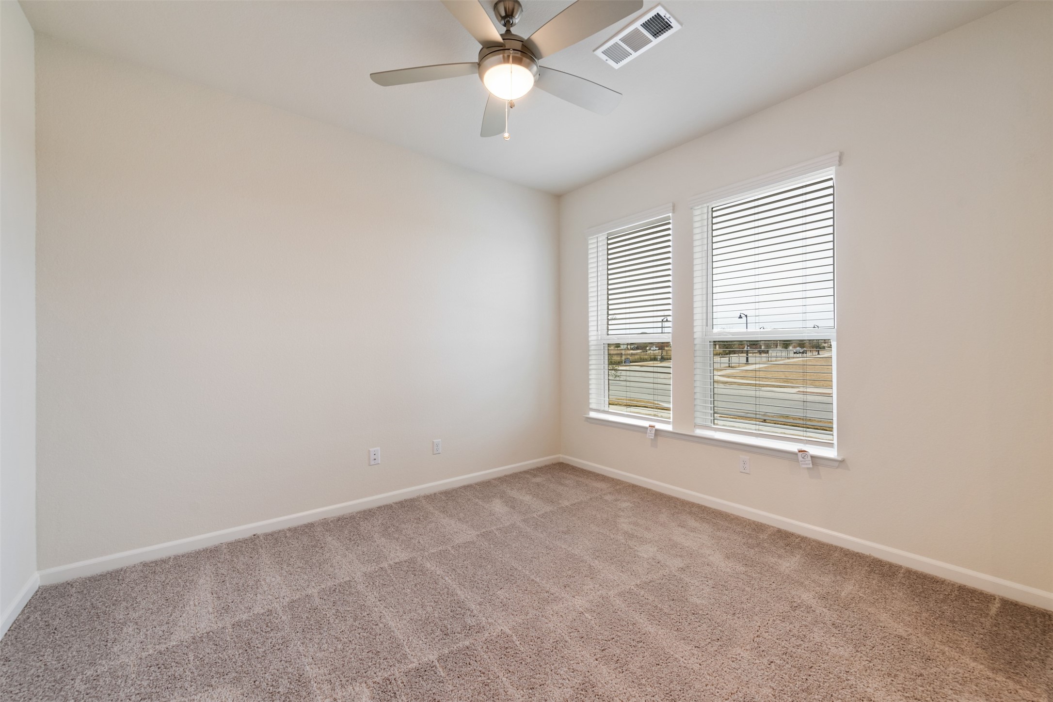 801 Simmental Loop Hutto, TX 78634 - Photo 5 of 38