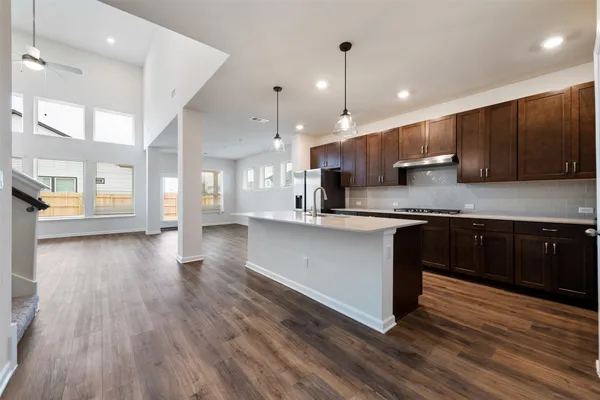 $2,700 | 801 Simmental Loop, Hutto, TX 78634