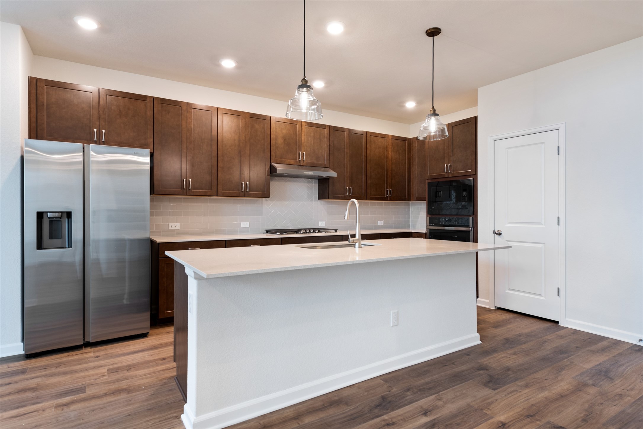 801 Simmental Loop Hutto, TX 78634 - Photo 8 of 38