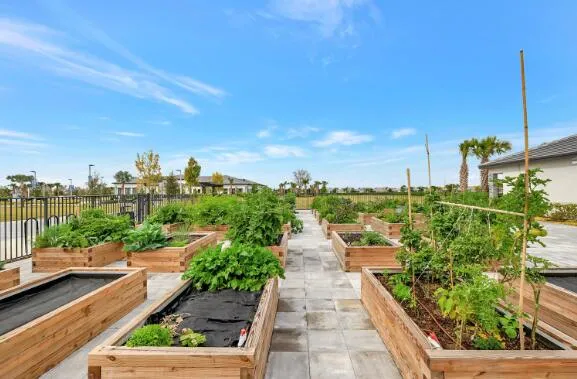 $398,800 | 13488 Starkissed Lane, Port St. Lucie, FL 34987