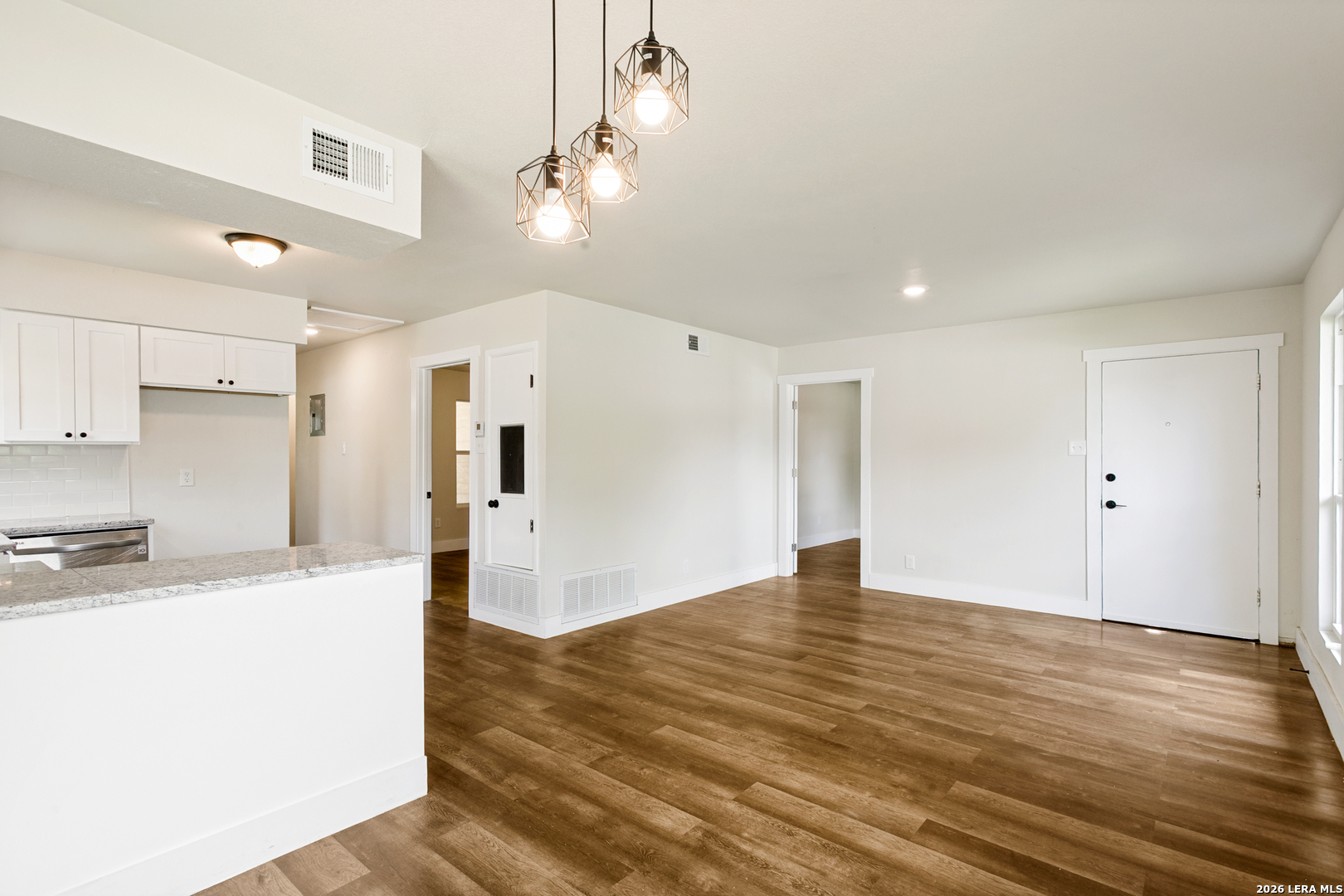 2712 Nacogdoches Road San Antonio, TX 78217 - Photo 17 of 25