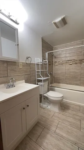 $3,000 | 51 Ford Street, Unit 2, Brockton, MA 02301