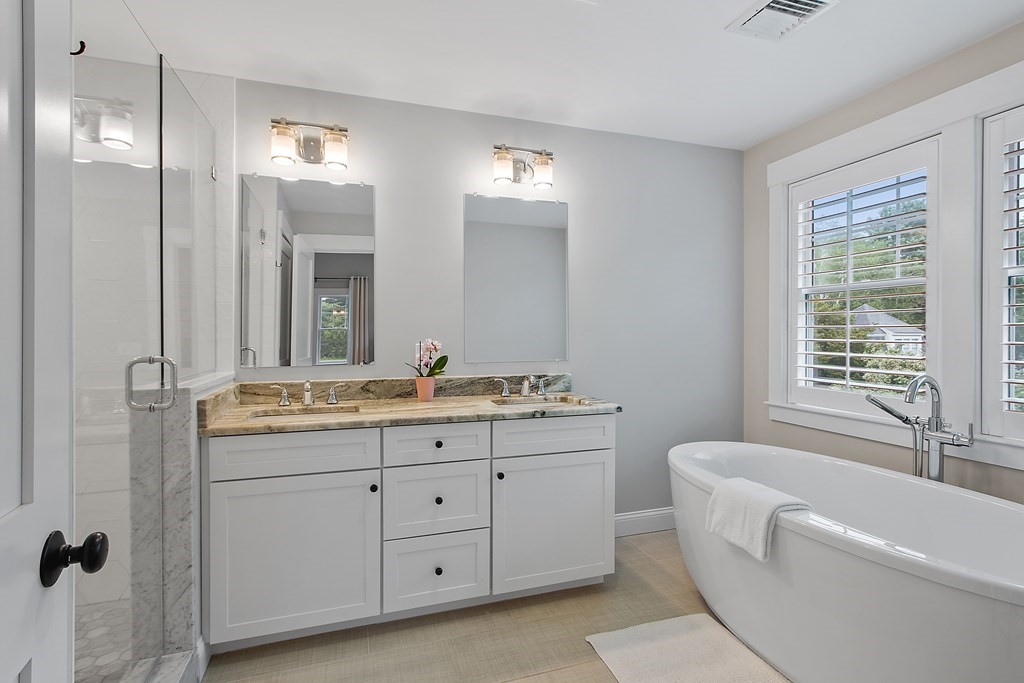 711 Lowell Road, Unit 711 Concord, MA 01742 - Photo 20 of 33 Gallery Image 20