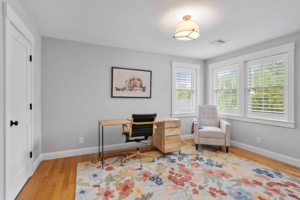 711 Lowell Road, Unit 711 Concord, MA 01742 - Photo 23 of 33 Gallery Image 23