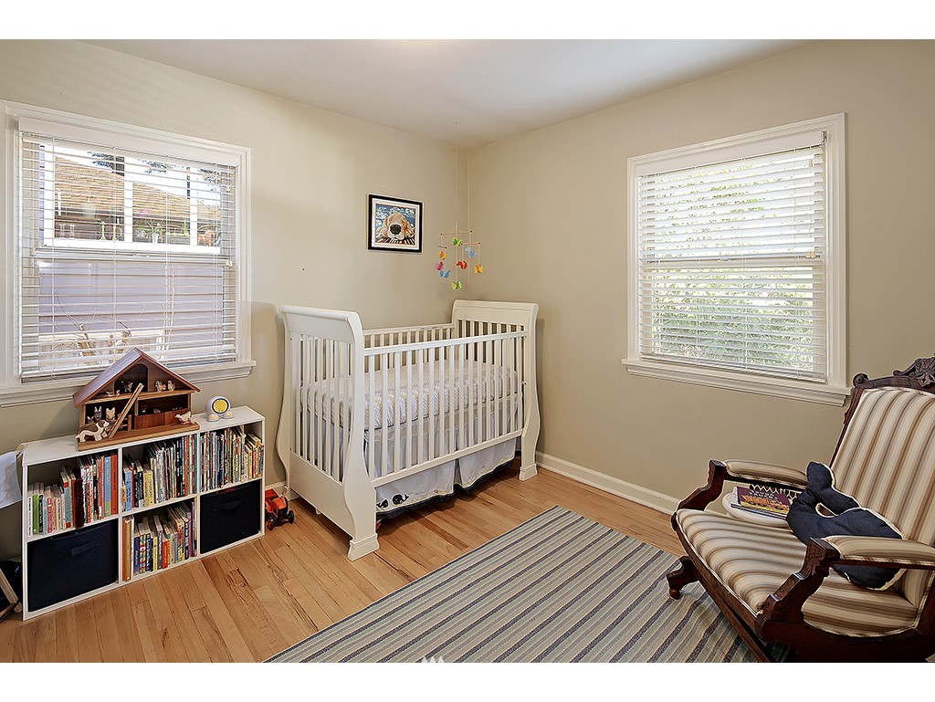 1242 Northeast 94th Street Seattle, WA 98115 - Photo 9 of 21