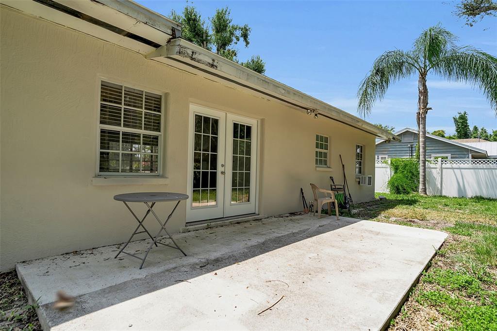 516 Laurel Road West Nokomis, FL 34275 - Photo 27 of 31 Gallery Image 27