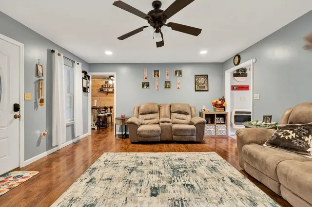 $300,000 | 1063 Agency Creek Road, Decatur, TN 37322