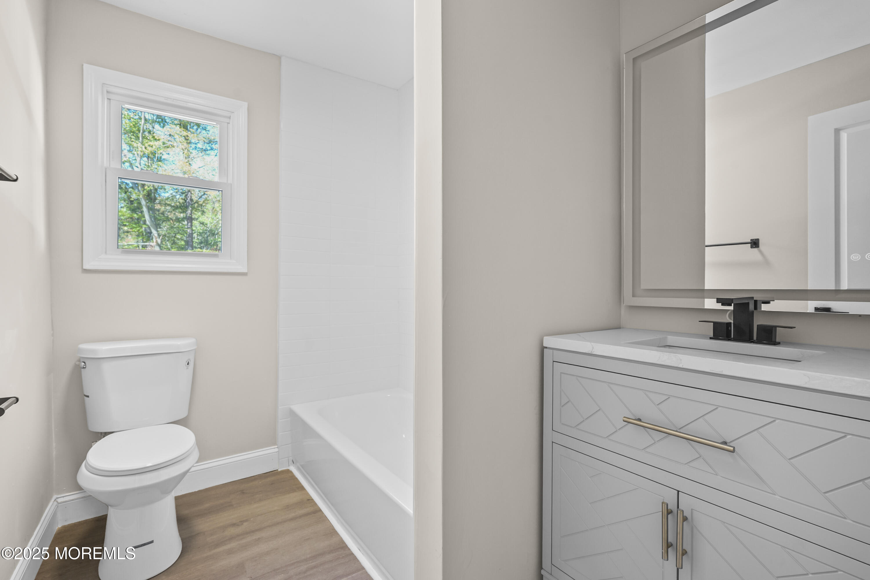 393 East Millstream Road Cream Ridge, NJ 08514 - Photo 10 of 29 DSC09593