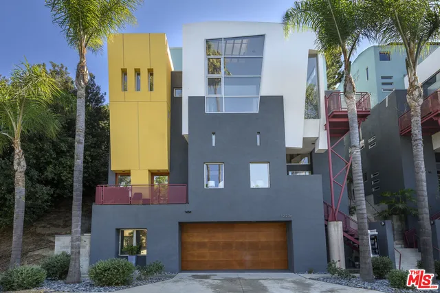 $2,299,000 | 12236 Laurel Terrace Drive, Studio City, CA 91604