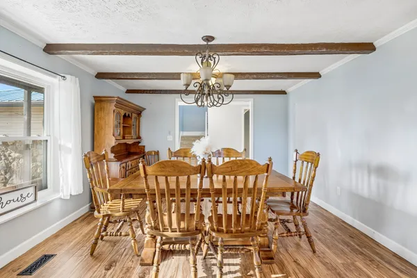 $899,900 | 635 Cane Creek Road, Hohenwald, TN 38462