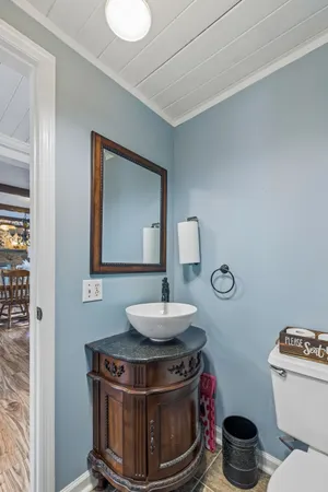 $899,900 | 635 Cane Creek Road, Hohenwald, TN 38462