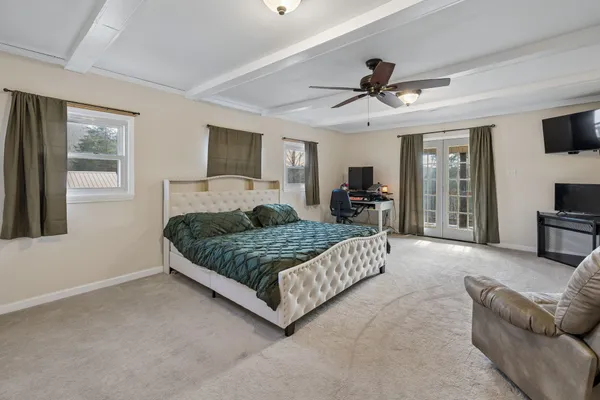 $899,900 | 635 Cane Creek Road, Hohenwald, TN 38462