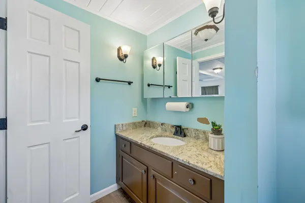 $899,900 | 635 Cane Creek Road, Hohenwald, TN 38462