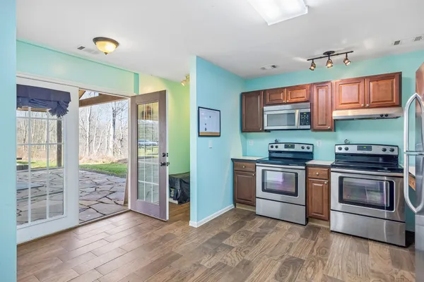 $899,900 | 635 Cane Creek Road, Hohenwald, TN 38462