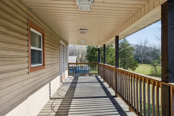 $899,900 | 635 Cane Creek Road, Hohenwald, TN 38462