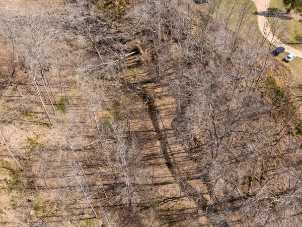 $899,900 | 635 Cane Creek Road, Hohenwald, TN 38462