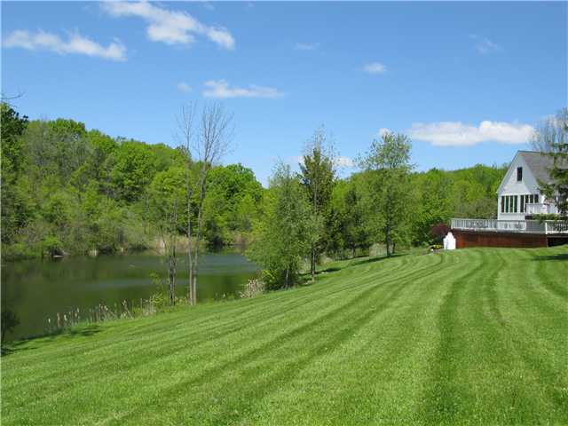 6126 Rossier Road Canandaigua Town, NY 14424 - Photo 13 of 13 Exterior Back