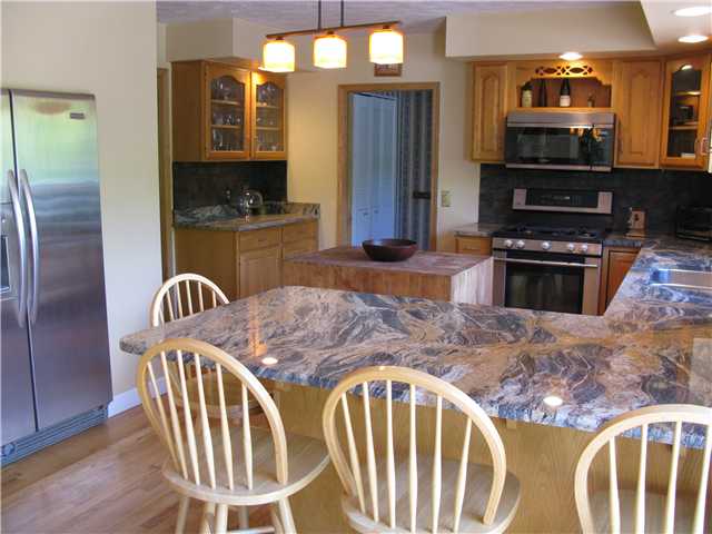 6126 Rossier Road Canandaigua Town, NY 14424 - Photo 9 of 13 Kitchen