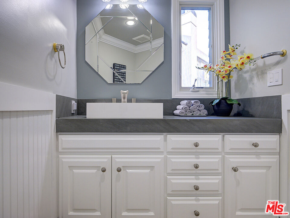 7800 Veragua Drive, Unit 1 Playa del Rey, CA 90293 - Photo 29 of 42