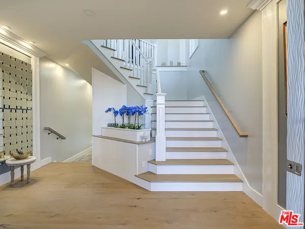 a view of entryway and hall