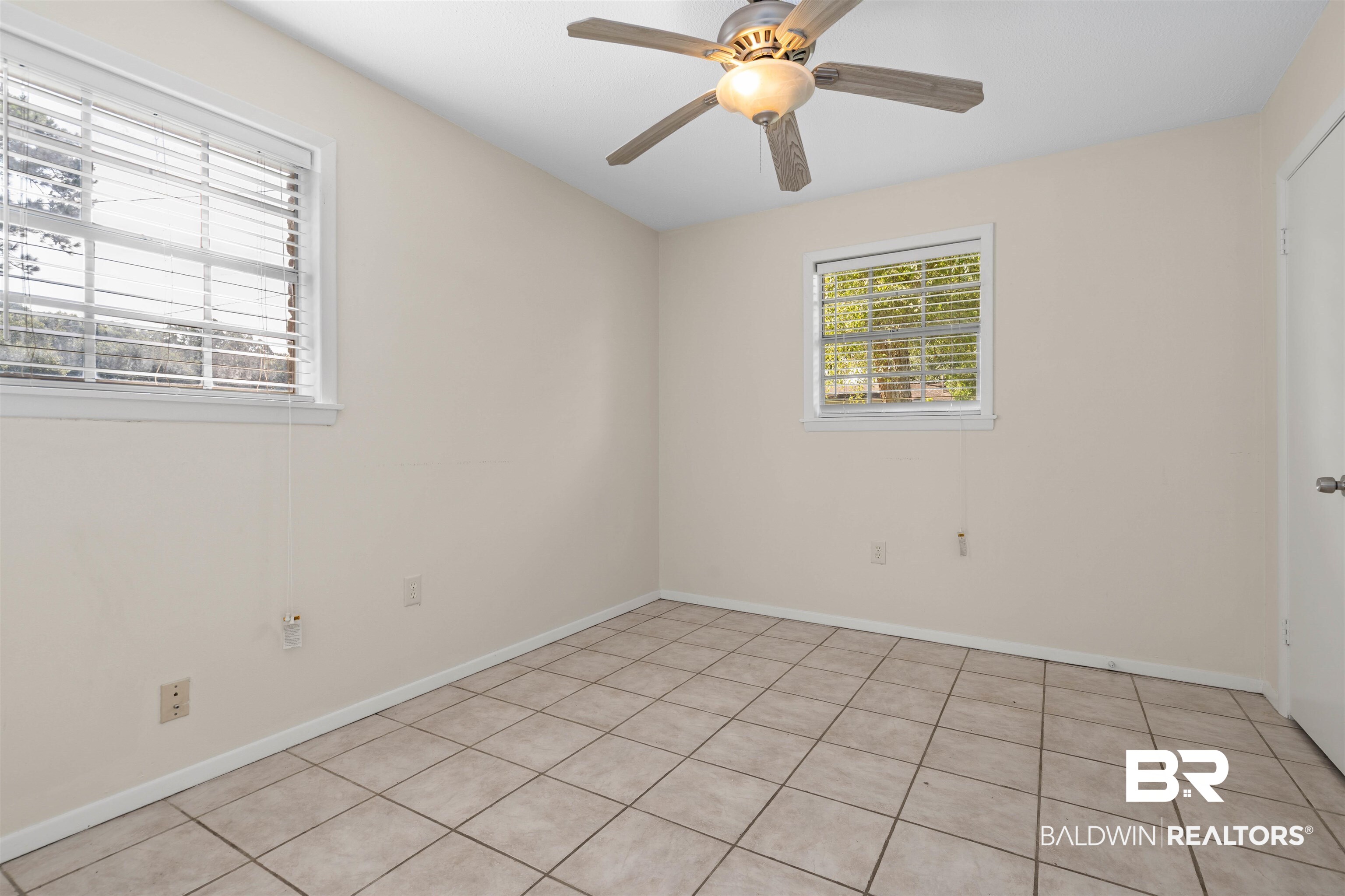 103 Terry Street Daphne, AL 36527 - Photo 11 of 20 Bedroom 3